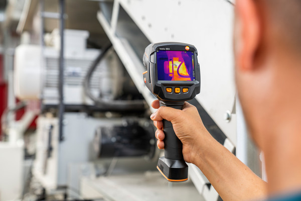 ▲ testo 883 사용 모습