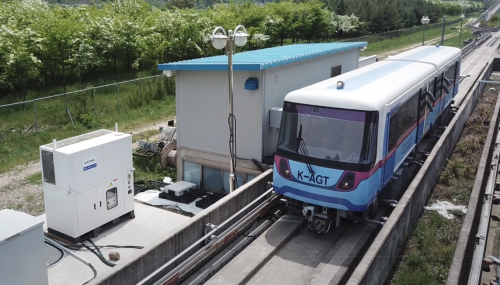 2020년 한국철도기술연구원이 개발한 경전철용 무선급전시스템 