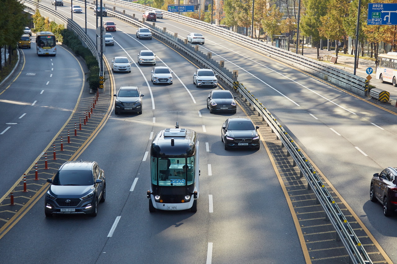 차세대융합기술연구원 경기도자율주행센터에서 운행 중인 Level 4 수준 자율주행차 ‘제로셔틀'