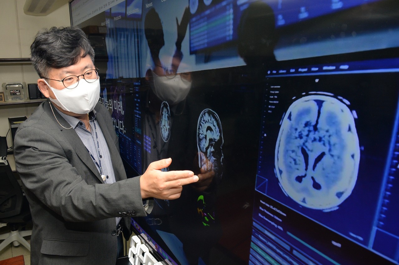 국제표준 개발 프로젝트 팀 의장으로 지명된 전종홍 ETRI 책임연구원