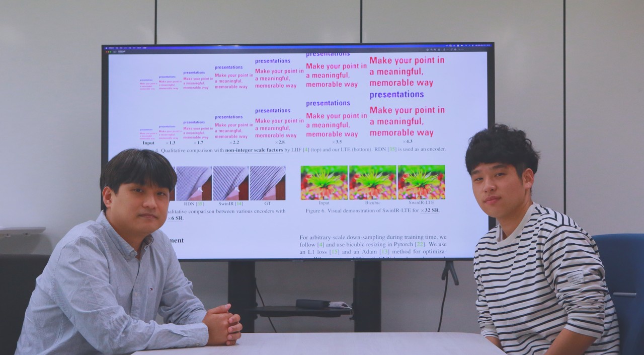 왼쪽부터 DGIST 전기전자컴퓨터공학과 진경환 교수, 정보통신융합연구소 이재원 연구원