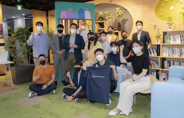  트루 이노베이션 을지로랩에서 열린 오리엔테이션에 참가한 14개 스타트업의 모습. [사진=SKT]