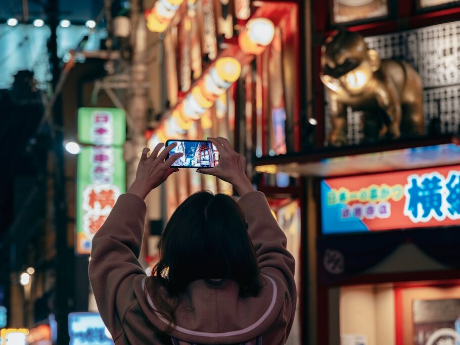 라인을 둘러싼 압박은 어제 오늘의 일이 아니다. 지난 2021년 벌어진 개인정보 유출 사건으로 라인의 서버가 한국에 있다는 점이 일본 언론에 보도돼 주목 받은 바 있다. 일본에선 라인을 일본 서비스로 생각하는 이들이 많았는데 이때부터 한국 서비스라는 사실이 각인되기 시작했다.[사진=게티이미지뱅크]