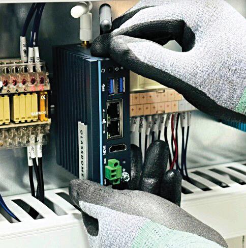 글래스돔은 게이트웨이를 통해 공장 내 다양한 설비의 호환성 문제를 해결했다. [사진=글래스돔코리아]