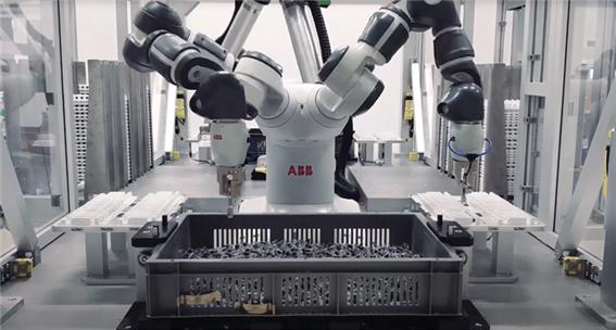 양팔로봇에 적용한 ‘빈피킹(Bib-Picking)’ 솔루션 사례 [제공=픽잇코리아]