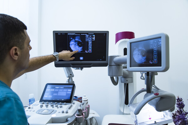 루닛 인사이트(Lunit INSIGHT)는 유방암, 폐암 등 주요 암종의 조기 진단 및 검진 보조 AI 솔루션이다. [사진=게티이미지뱅크]