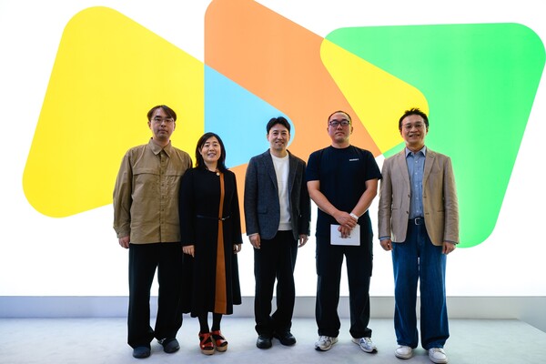 (완쪽부터) 남경보 네이버웹툰 IP 비즈니스 총괄 리더, 폴라 왕(Paula Wang) 구글플레이 아시아퍼시픽 파트너십 매니징 디렉터, 퍼니팩 김영호 대표, 모비소프트 김민수 기획팀장, 한국콘텐츠진흥원 유현석 원장 직무대행 [제공=구글플레이]