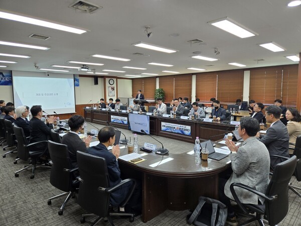 바이브컴퍼니, 한전 에너지 AI 협의체 참여…전력산업 AX 생태계 구축 협력